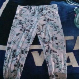 Multi colored stretch capris.